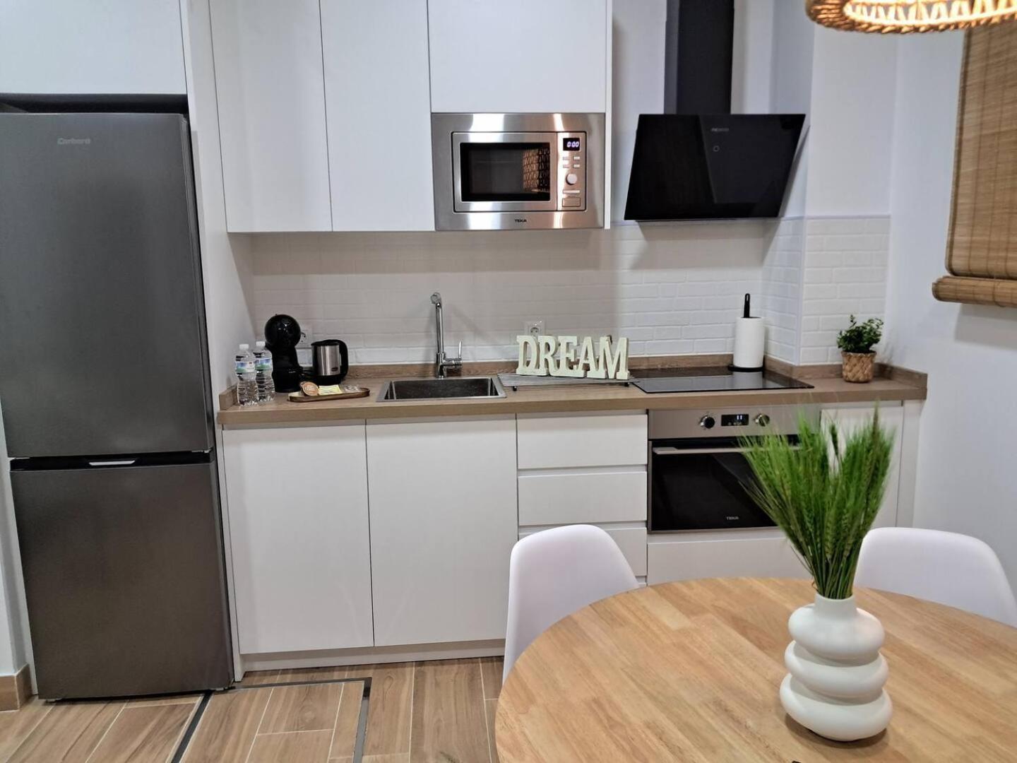 Coffee & Calm Triana Apartment Sevilha Exterior foto